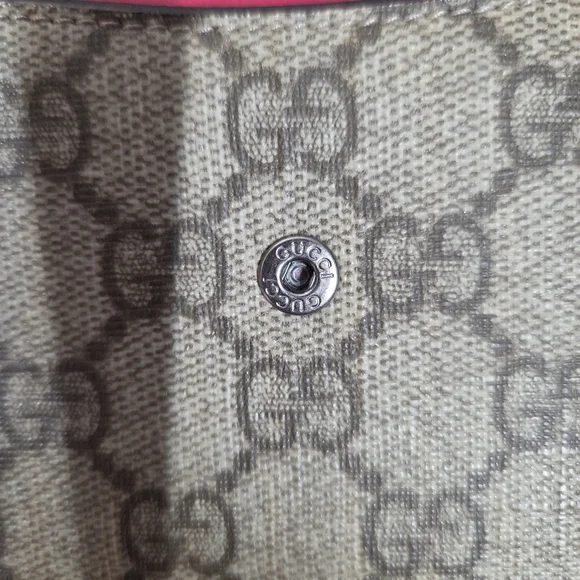 Gucci Beige Wallet with - Picture 13 of 14